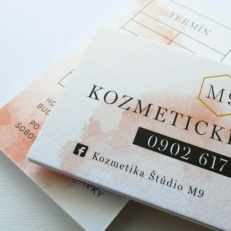 Perleťové vizitky nikto z vašich klientov nevhodí len tak do koša. Ak chcete naozaj zaujať potenciálnych zákazníkov, vyberte si naše perleťové vizitiky.